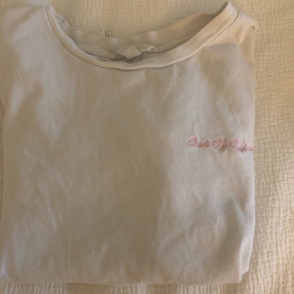 BB Dakota Out of Office Tee